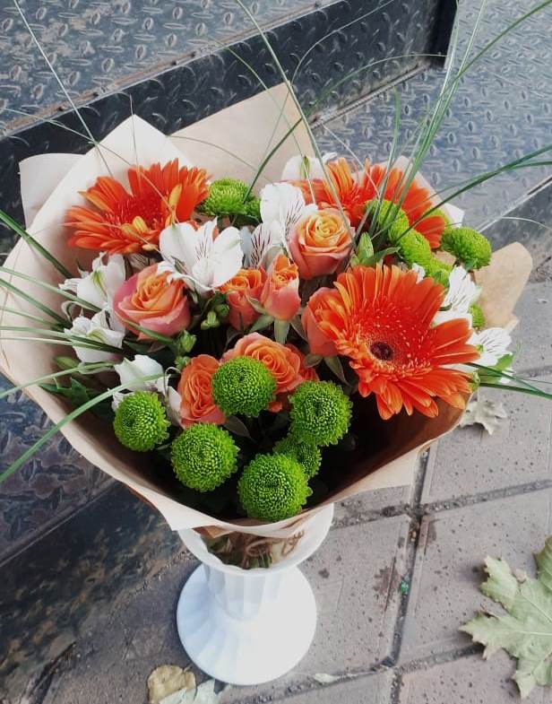 Букет цветов из: Герберы, Хризантемы, Альстромерии и Розы в Космодемьянский