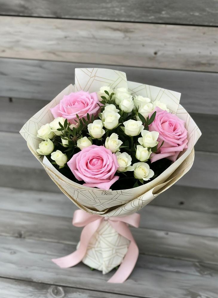 Букет цветов из: Розы в Космодемьянский