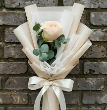 Букет цветов из:  Розы в Космодемьянский