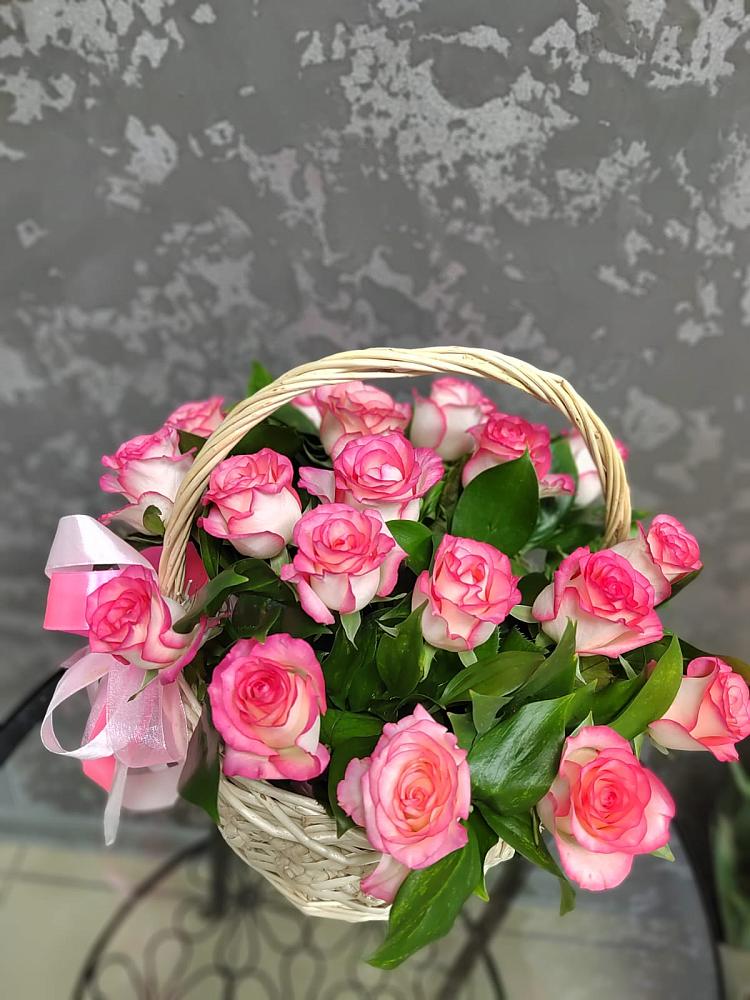Цветочная композиция из Розы в корзине в Космодемьянский