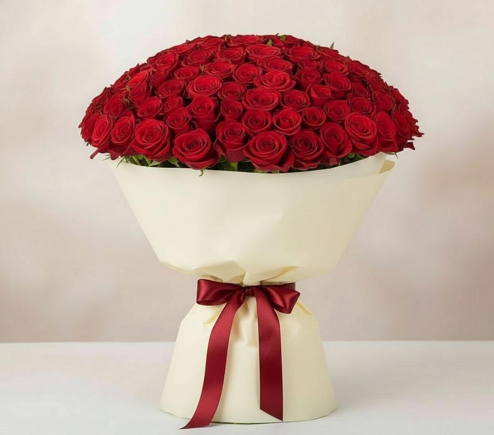 Букет 101 Красная роза Милано в Космодемьянский