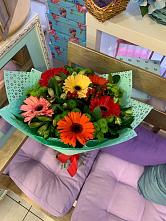 Букет цветов из:  Герберы, Хризантемы и Альстромерии #REPLACE_PRED# Космодемьянский