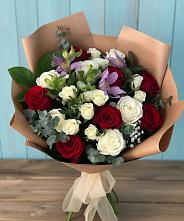 Букет цветов из:  Розы и Альстромерии #REPLACE_PRED# Космодемьянский