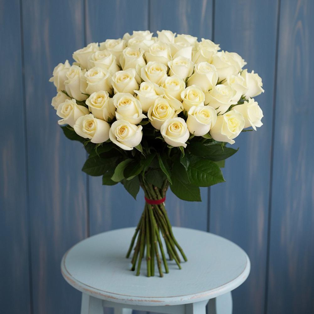 Букет 51 Белая роза Эдлесс Лав в Космодемьянский