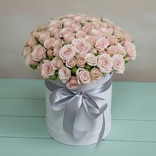 Цветочная композиция из Розы в шляпной коробке в Космодемьянский