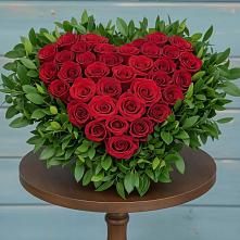 Цветочная композиция из Розы в виде сердца в Космодемьянский