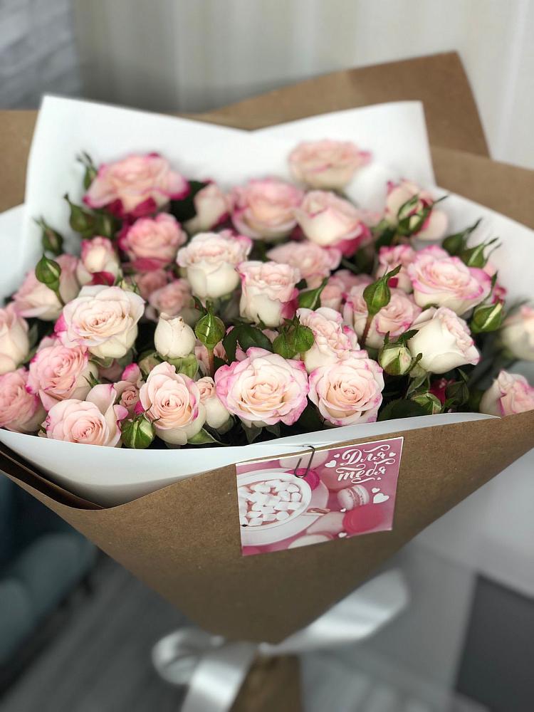 Букет цветов из: Розы в Космодемьянский