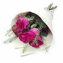 Букет цветов из:  Розы в Космодемьянский