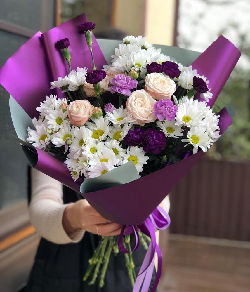 Букет цветов из: Хризантемы, Гвоздики и Розы в Космодемьянский