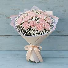 Букет цветов из:  Гвоздики в Космодемьянский