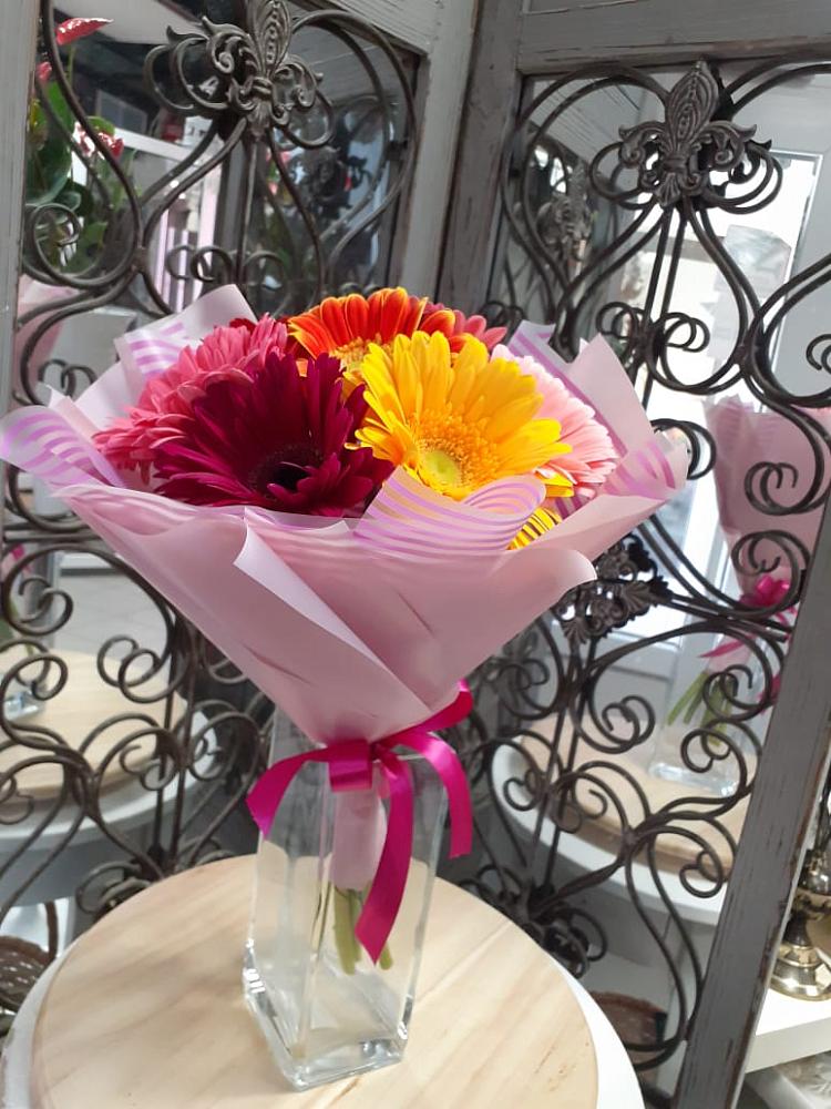 Букет цветов из: Герберы в Космодемьянский