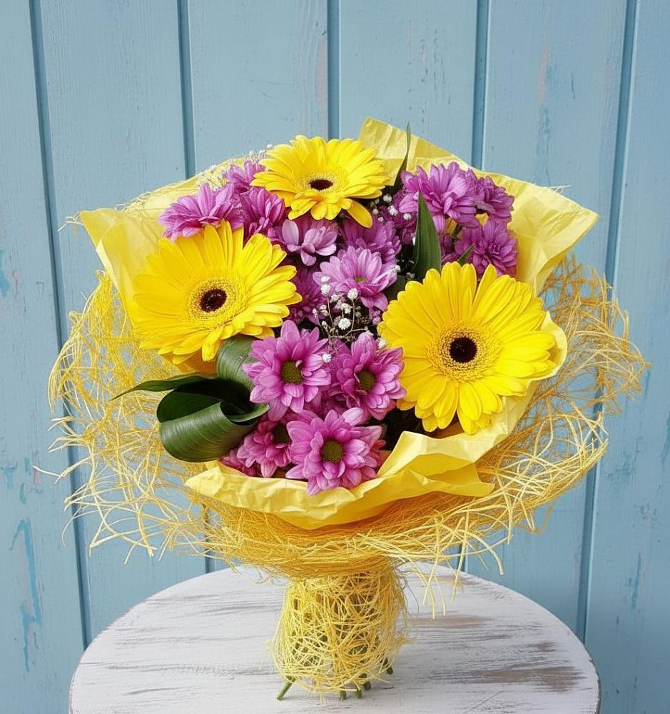 Букет цветов из: Хризантемы и Герберы в Космодемьянский