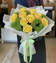Букет цветов из:  Хризантемы и Розы в Космодемьянский