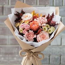 Букет цветов из:  Гвоздики, Хризантемы и Розы в Космодемьянский