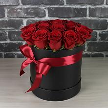 Цветочная композиция из Розы в шляпной коробке #REPLACE_PRED# Космодемьянский
