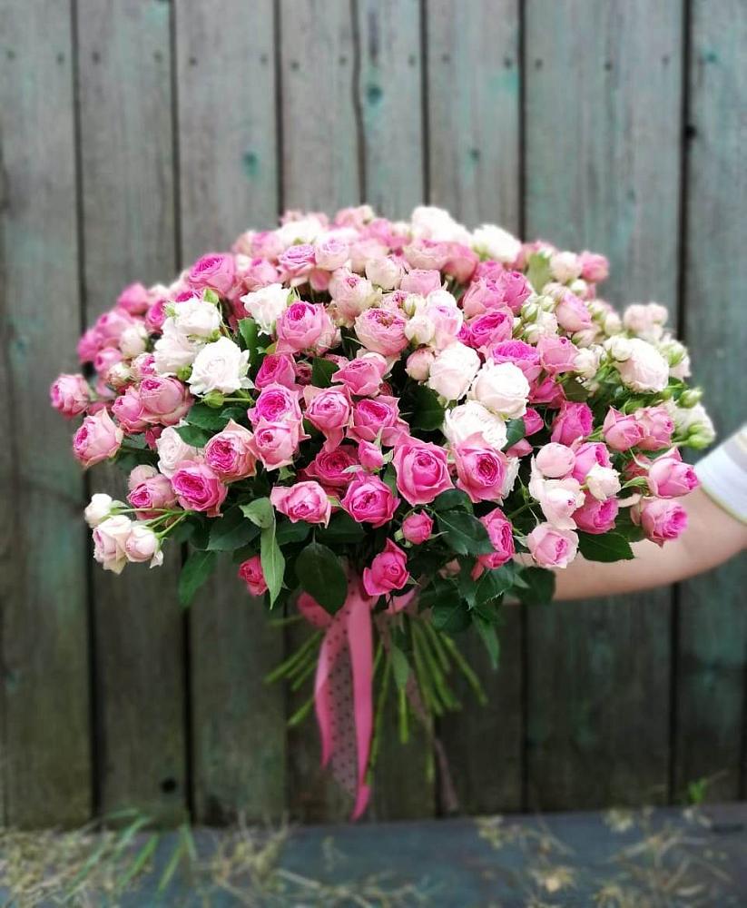 Букет Розовые кустовые розы Натали и Лав Лидия в Космодемьянский