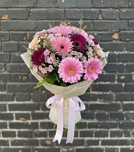 Букет цветов из:  Герберы и Хризантемы в Космодемьянский