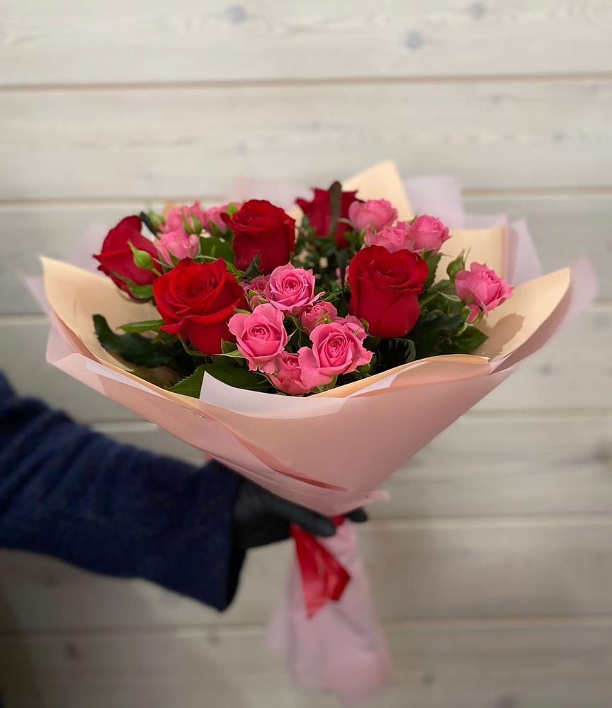 Букет цветов из: Розы в Космодемьянский