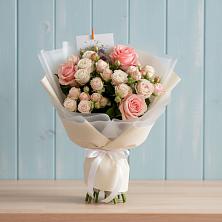 Букет цветов из:  Розы в Космодемьянский