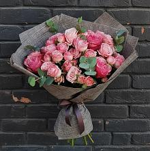 Букет цветов из:  Розы в Космодемьянский