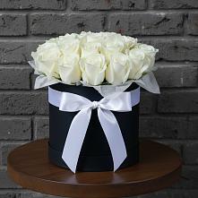 Цветочная композиция из Розы в шляпной коробке в Космодемьянский