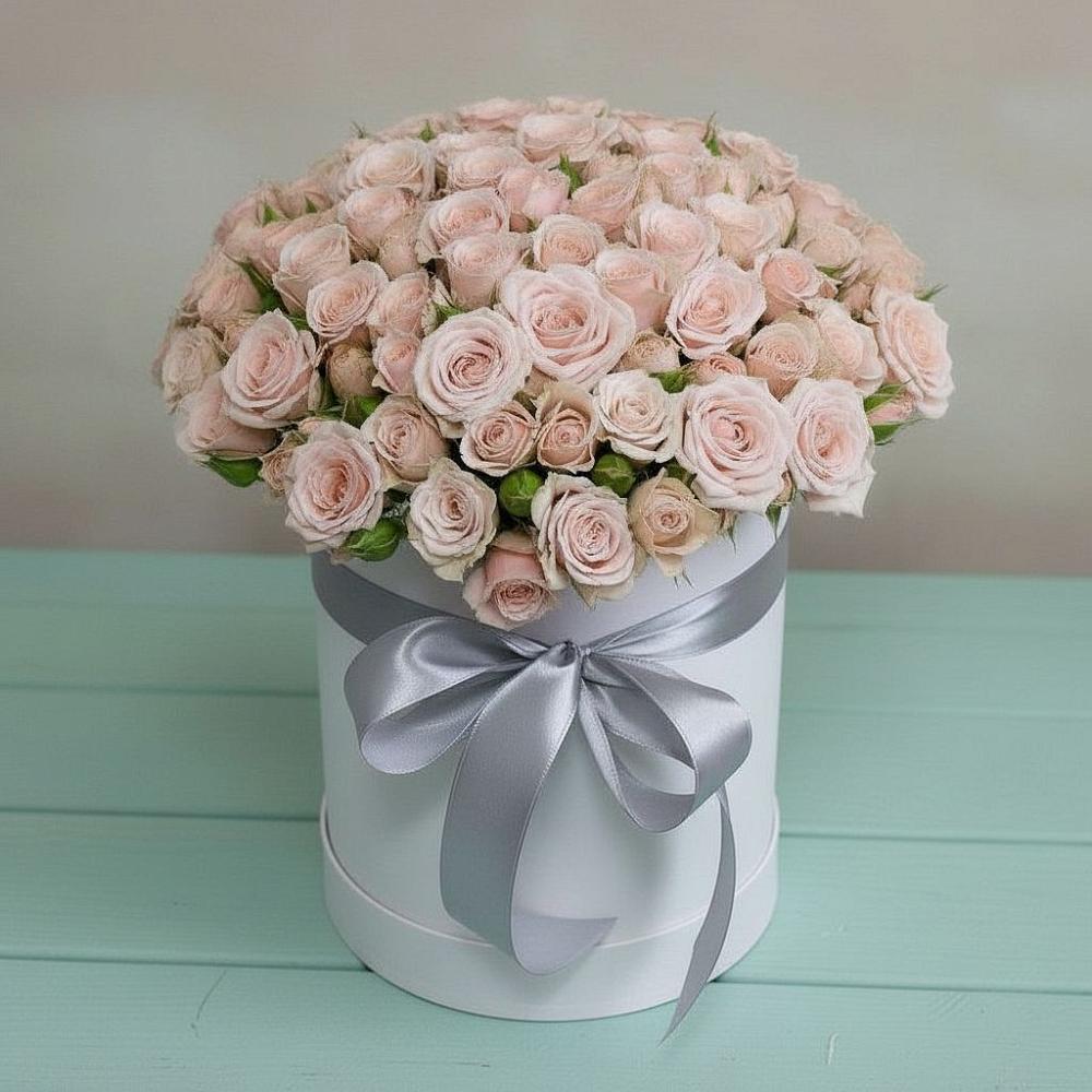 Цветочная композиция из Розы в шляпной коробке в Космодемьянский