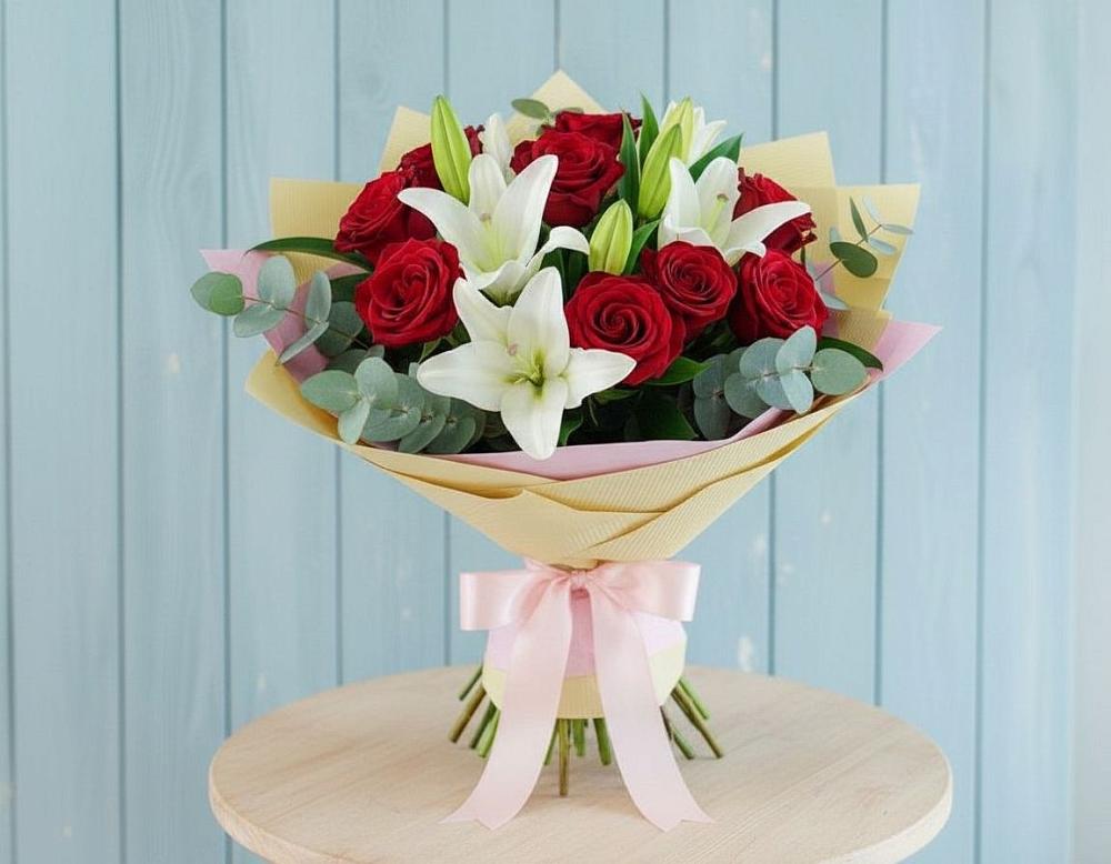 Букет цветов из: Лилии и Розы в Космодемьянский